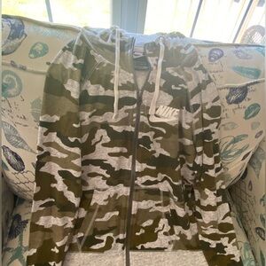 Nike Camouflage Zip up Hoodie. Size XS.